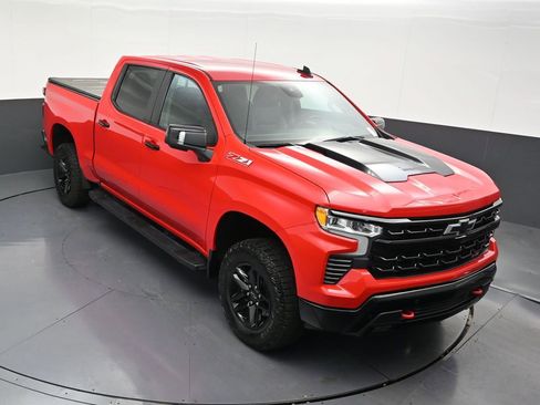 Used 2024 Chevrolet Silverado 1500 LT Trail Boss w/ LT Trail Boss Premium Package AWD/4WD image 22