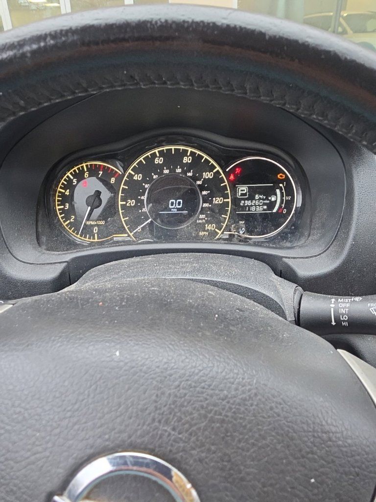 Used 2020 Nissan Versa S FWD image 11