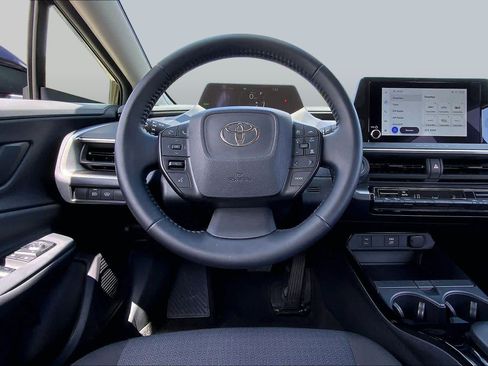 Used 2026 Toyota Prius LE FWD image 6