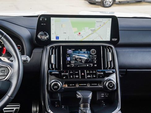 Used 2024 Lexus LX 600 F Sport image 14