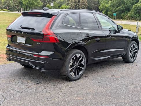 Used 2026 Volvo XC60 B5 Plus w/ Protection Package Premier AWD/4WD image 6
