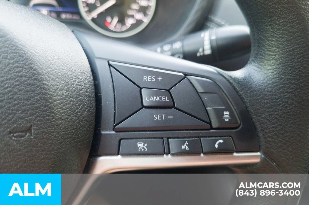 Used 2024 Nissan Sentra SV FWD image 28