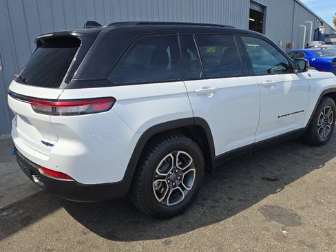 Used 2023 Jeep Grand Cherokee Trailhawk AWD/4WD image 4