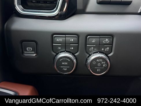 New 2026 GMC Sierra 3500 Denali Ultimate AWD/4WD image 19