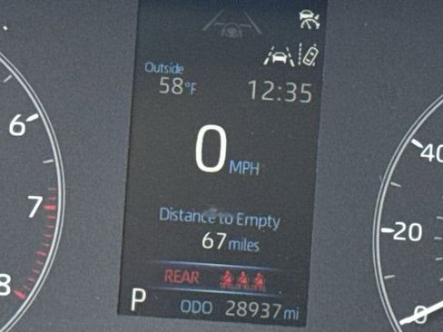 Used 2023 Toyota Corolla LE image 16