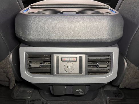 Used 2024 Ford F250 Lariat w/ Tremor Off-Road Package image 22