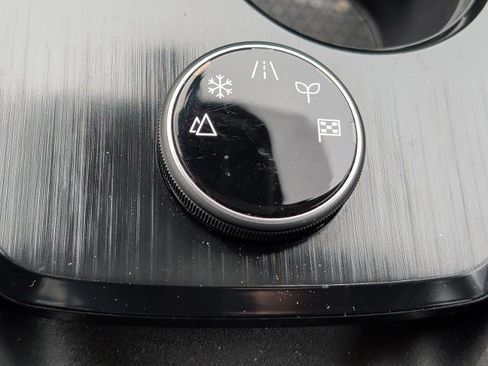 Certified 2023 Nissan Rogue SV image 15