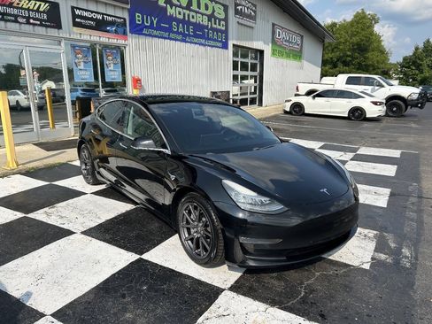 Used 2019 Tesla Model 3 Long Range AWD/4WD image 3