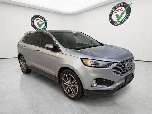 Used 2021 Ford Edge Titanium FWD image 7