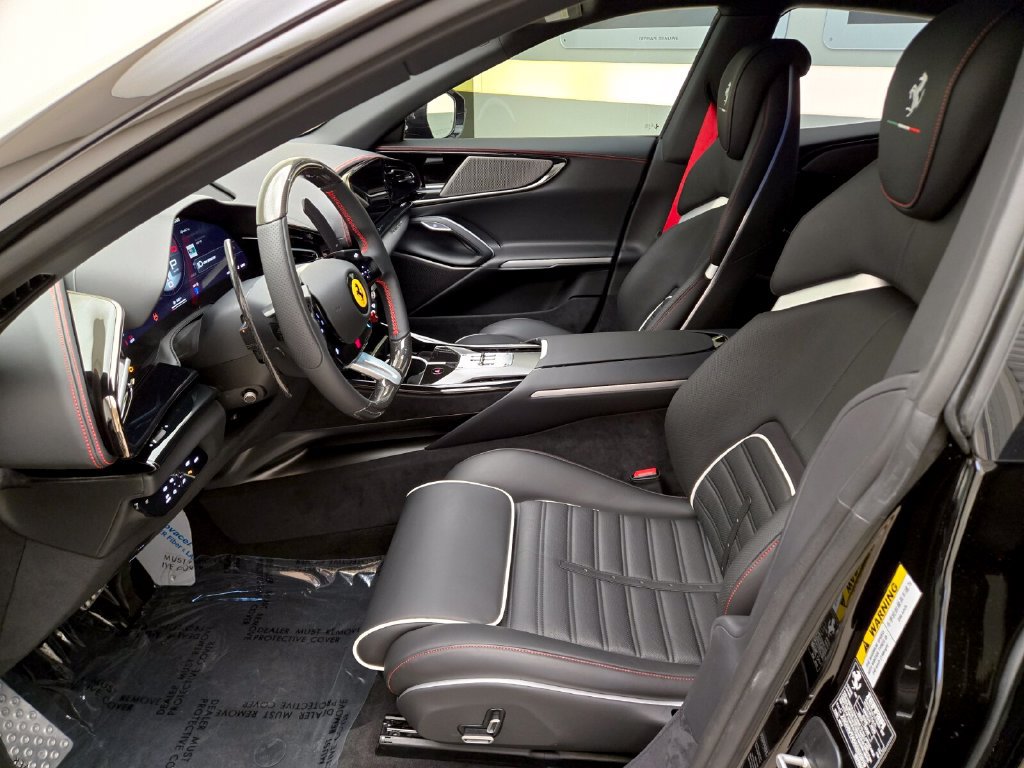 Used 2025 Ferrari Purosangue AWD/4WD image 16