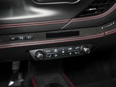 Used 2022 Ferrari F8 Tributo RWD image 42