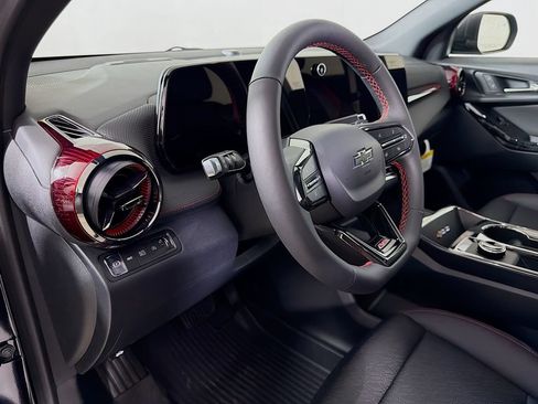 New 2026 Chevrolet Equinox RS w/ Convenience Package III AWD/4WD image 9