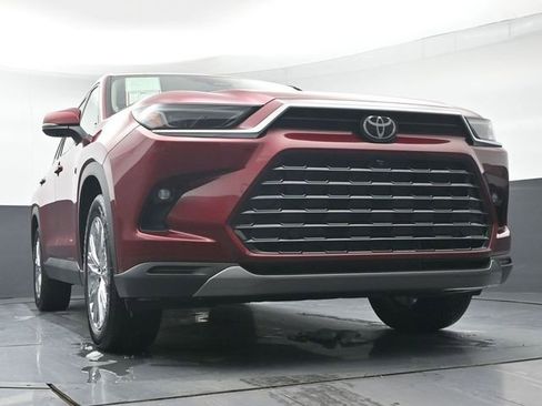 Certified 2025 Toyota Grand Highlander AWD image 49