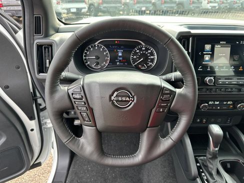 New 2026 Nissan Frontier SV w/ SV Convenience Package RWD image 24