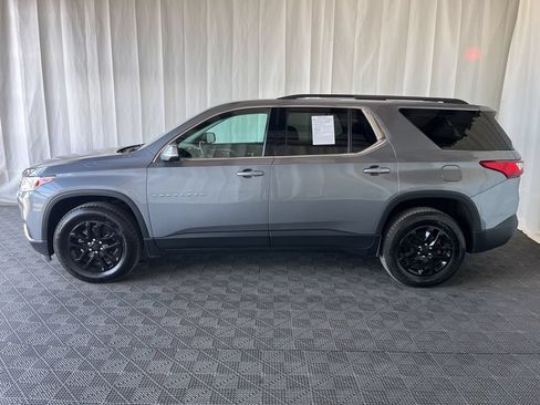 Used 2021 Chevrolet Traverse LT FWD image 25