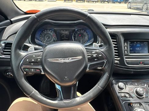 Used 2016 Chrysler 200 S w/ Comfort Group FWD image 10