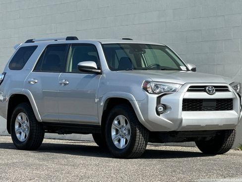 Used 2024 Toyota 4Runner SR5 RWD image 1