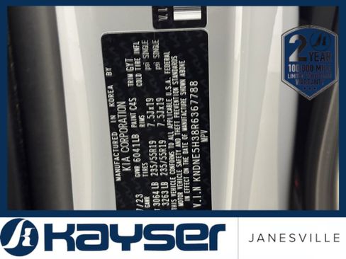 Used 2024 Kia Carnival SX Prestige image 41