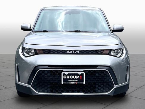 Used 2024 Kia Soul LX w/ Option Group 015 FWD image 4