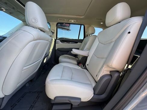 Certified 2024 Cadillac XT6 Premium Luxury image 35