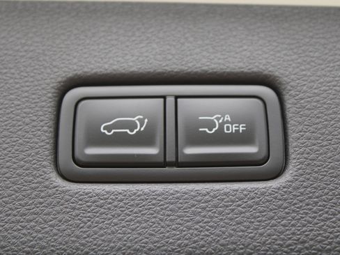 New 2026 Kia Carnival EX FWD image 13