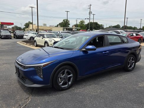 Used 2025 Kia K4 FWD image 3