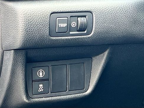 Used 2019 Honda Accord EX-L image 10