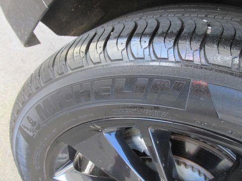 Used 2021 Jaguar F-PACE S image 72