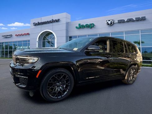 New 2025 Jeep Grand Cherokee L Summit w/ Obsidian Package AWD/4WD image 3