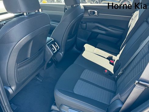 New 2026 Kia Sorento LX FWD image 11