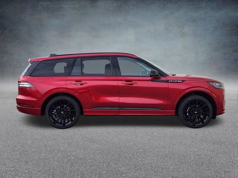 New 2026 Lincoln Aviator Reserve w/ Luxury Package image 8