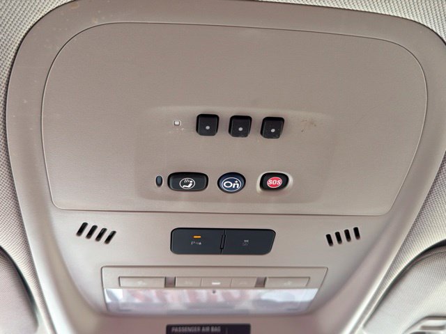Used 2013 Chevrolet Volt Premium w/ Premium Trim Package FWD image 30