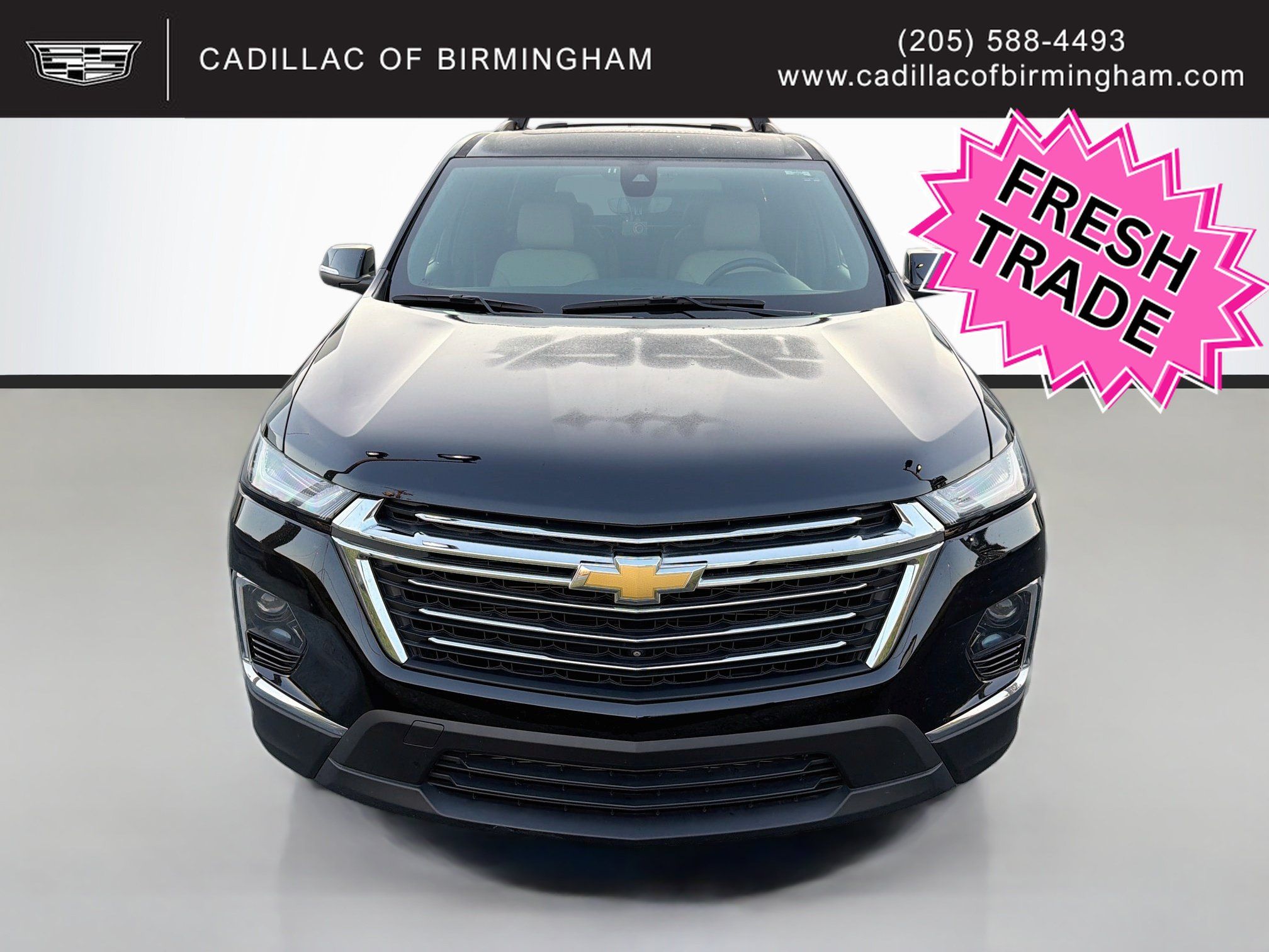 Used 2023 Chevrolet Traverse LT w/ LT Premium Package AWD/4WD image 2