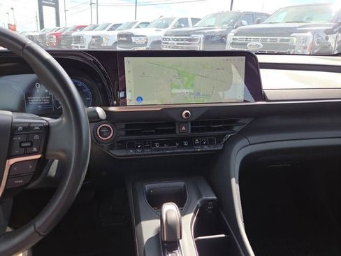 Used 2023 Toyota Crown AWD/4WD image 15