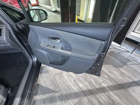 Used 2012 Toyota Prius V Three FWD image 29