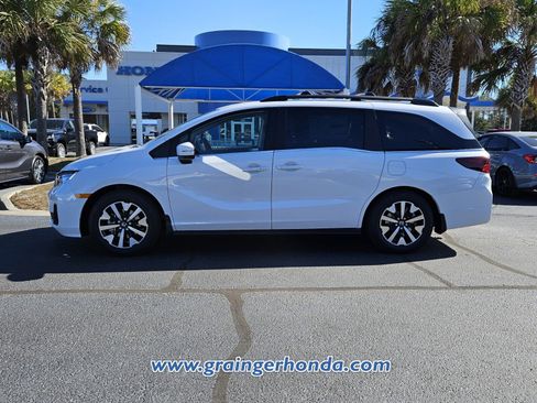 New 2026 Honda Odyssey EX-L image 2
