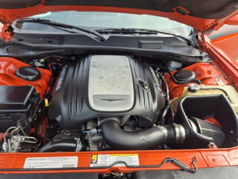 Used 2010 Dodge Challenger R/T image 12