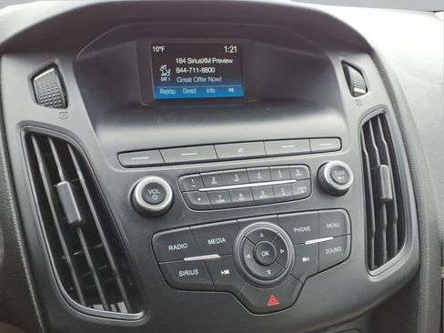 Used 2018 Ford Focus SE image 6