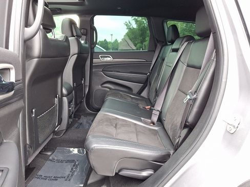 Used 2021 Jeep Grand Cherokee Laredo X AWD/4WD image 10