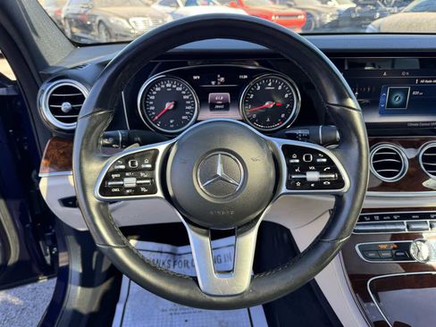 Used 2019 Mercedes-Benz E 300 4MATIC w/ Premium 1 Package image 11