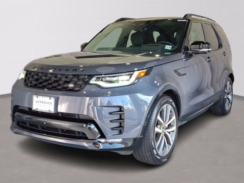 Certified 2025 Land Rover Discovery Dynamic SE image 1