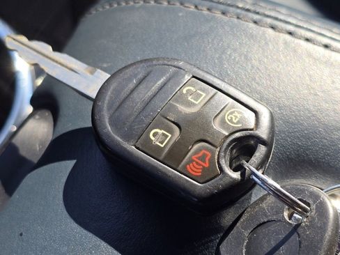 Used 2014 Ford F150 Limited image 32