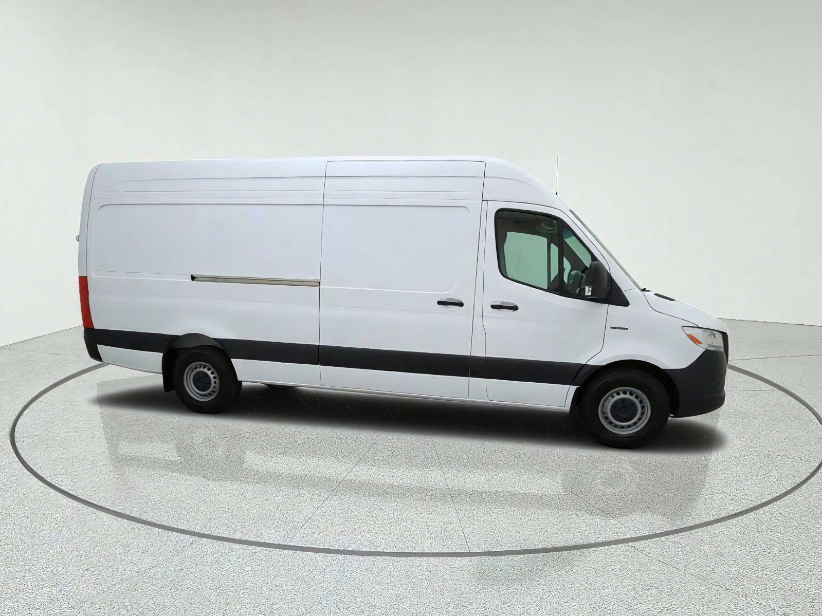 New 2025 Mercedes-Benz eSprinter 170 Cargo image 6