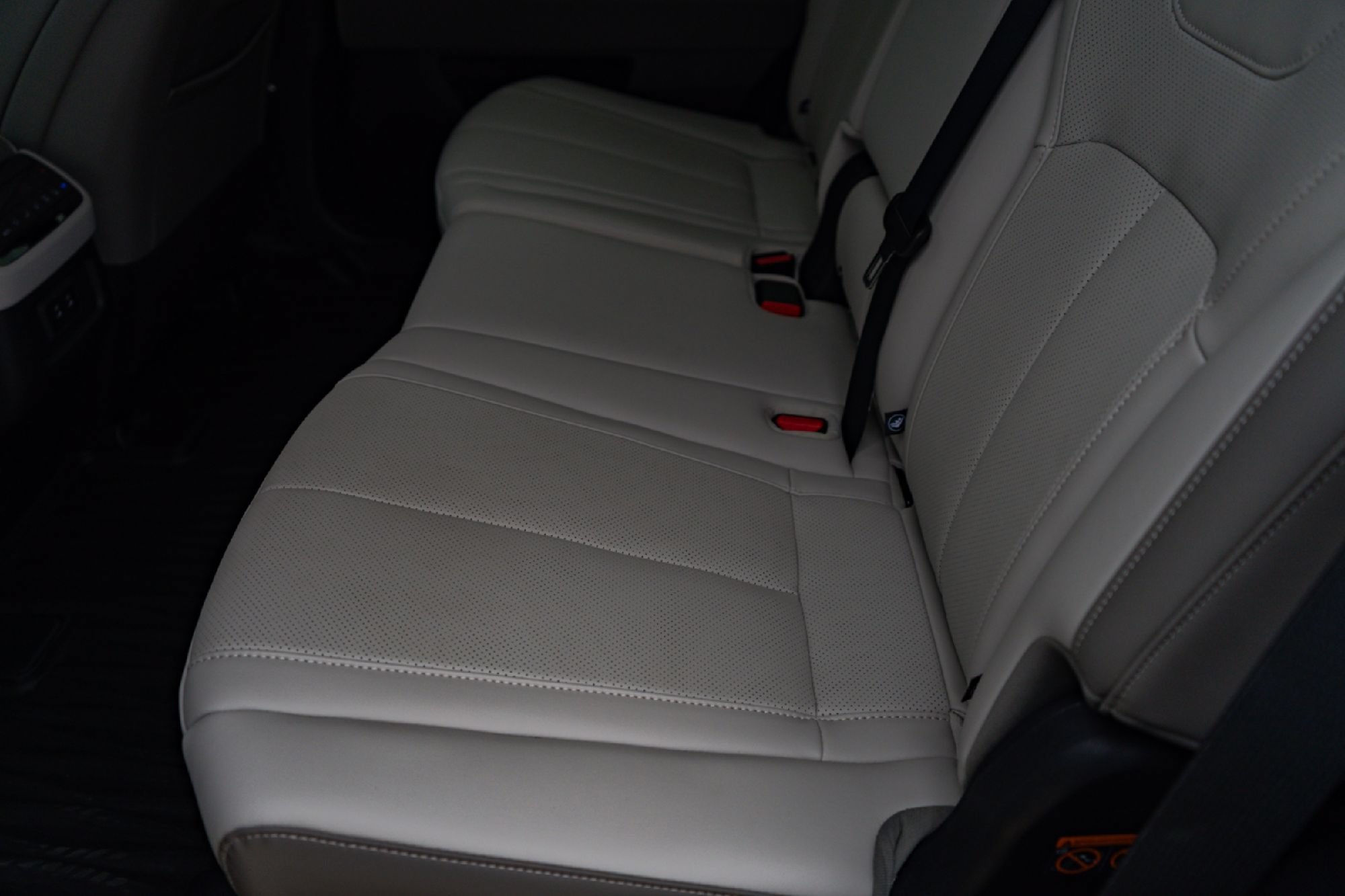 Certified 2027 INFINITI QX60 Luxe w/ Family Package FWD image 23