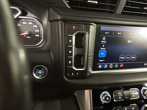 Used 2021 GMC Yukon XL Denali w/ Denali Ultimate Package AWD/4WD image 24
