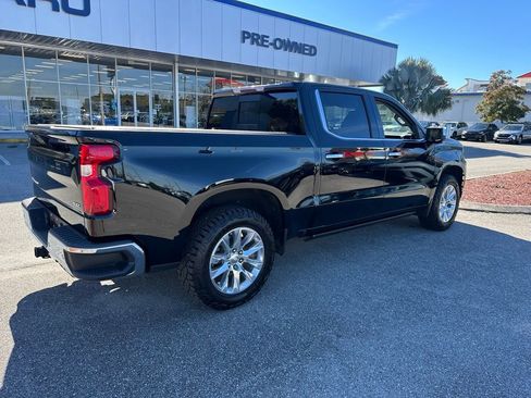 Used 2020 Chevrolet Silverado 1500 LTZ w/ LTZ Premium Package image 3