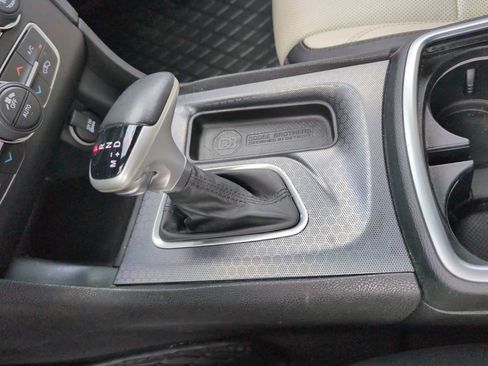 Used 2017 Dodge Charger SXT w/ Plus Group RWD image 17