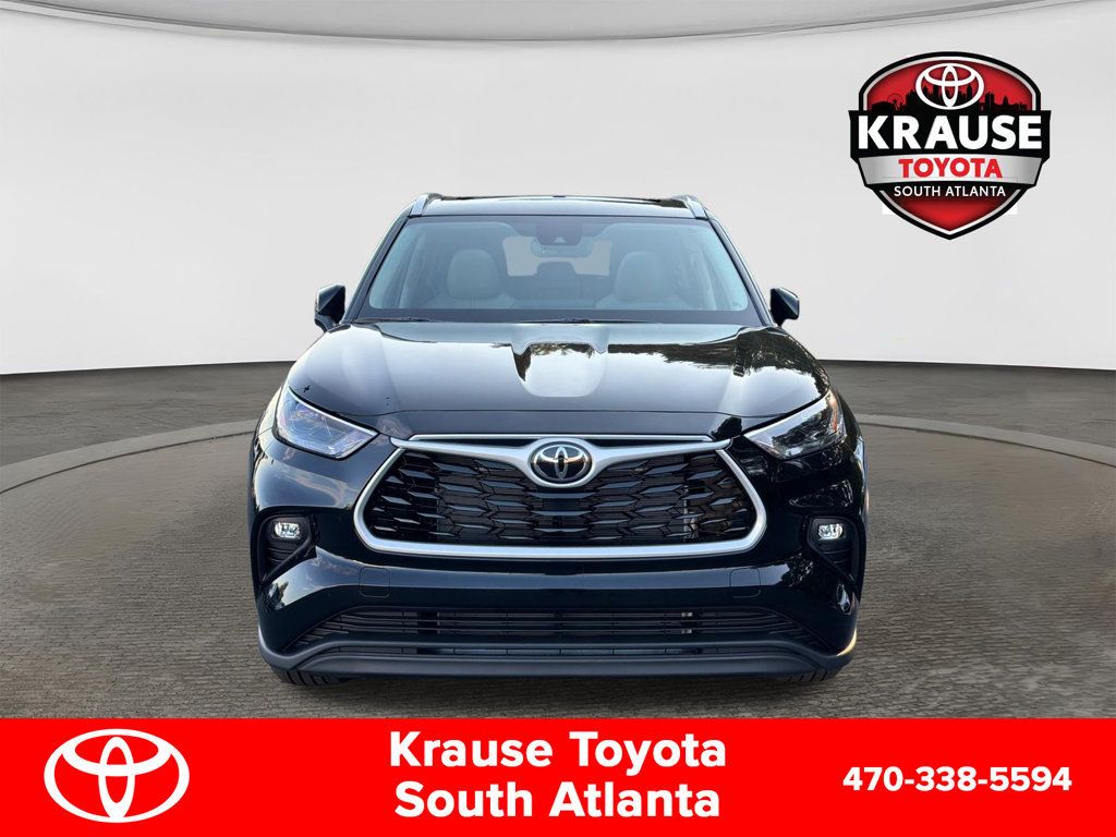 New 2026 Toyota Highlander XLE AWD/4WD image 2
