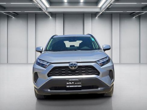 Used 2025 Toyota RAV4 XLE w/ Convenience Package AWD/4WD image 2