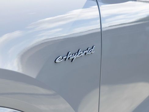 New 2026 Porsche Cayenne S AWD/4WD image 18